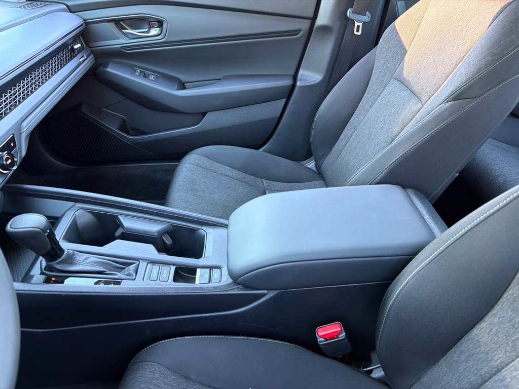 Certified 2025 Honda Accord SE image 13