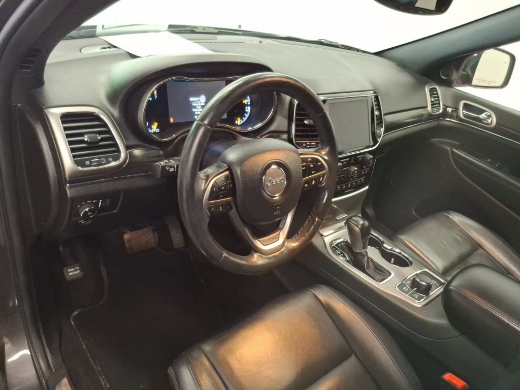 Used 2020 Jeep Grand Cherokee Limited AWD/4WD image 17