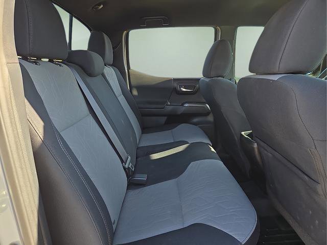 Used 2020 Toyota Tacoma TRD Off-Road image 14