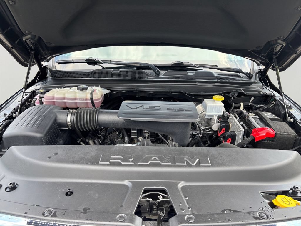 Used 2023 RAM 1500 Big Horn AWD/4WD image 9