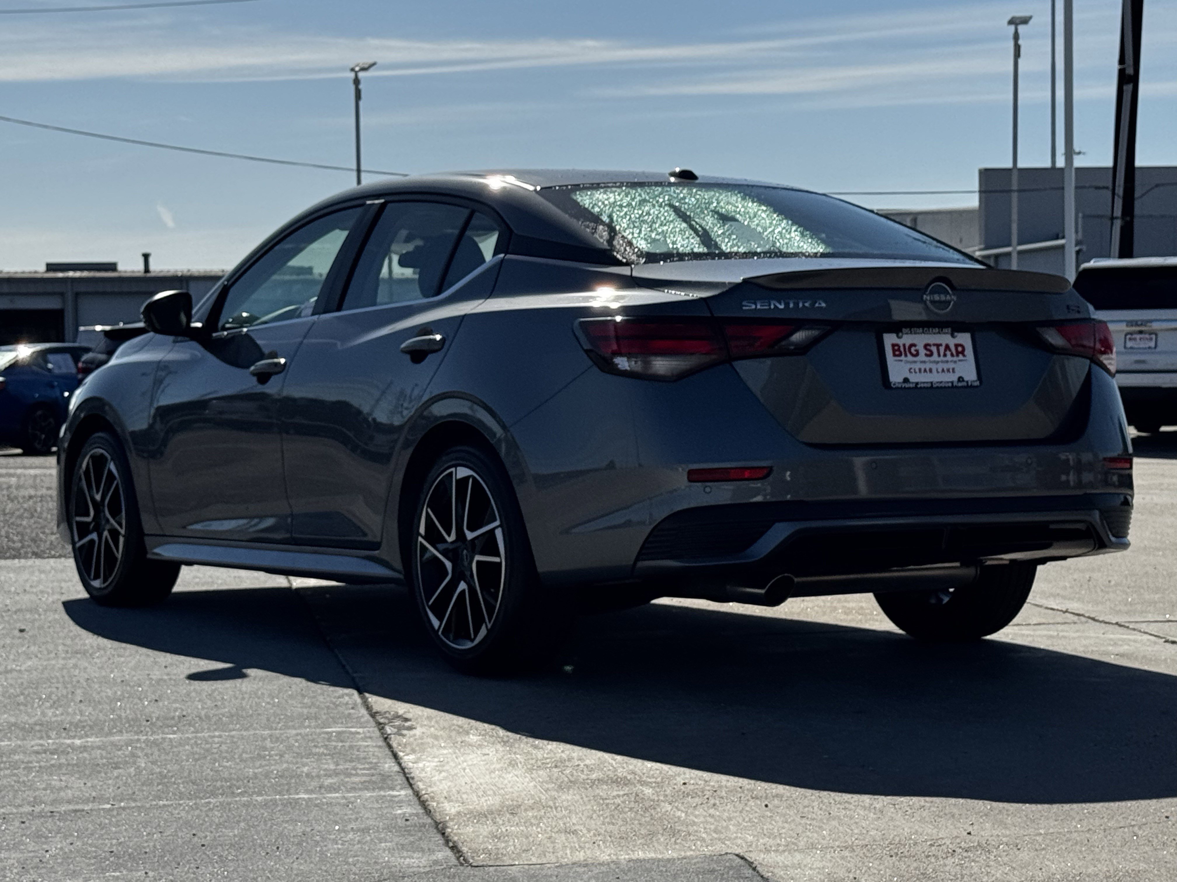 Used 2025 Nissan Sentra SR image 8