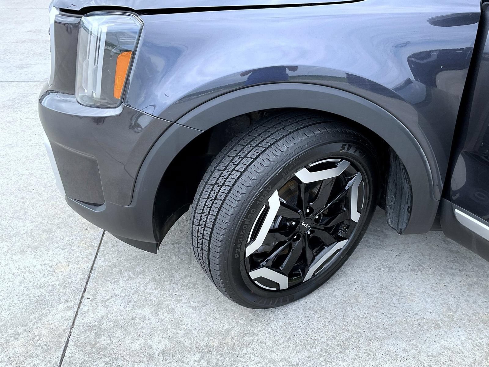 Used 2025 Kia Telluride S AWD/4WD image 26