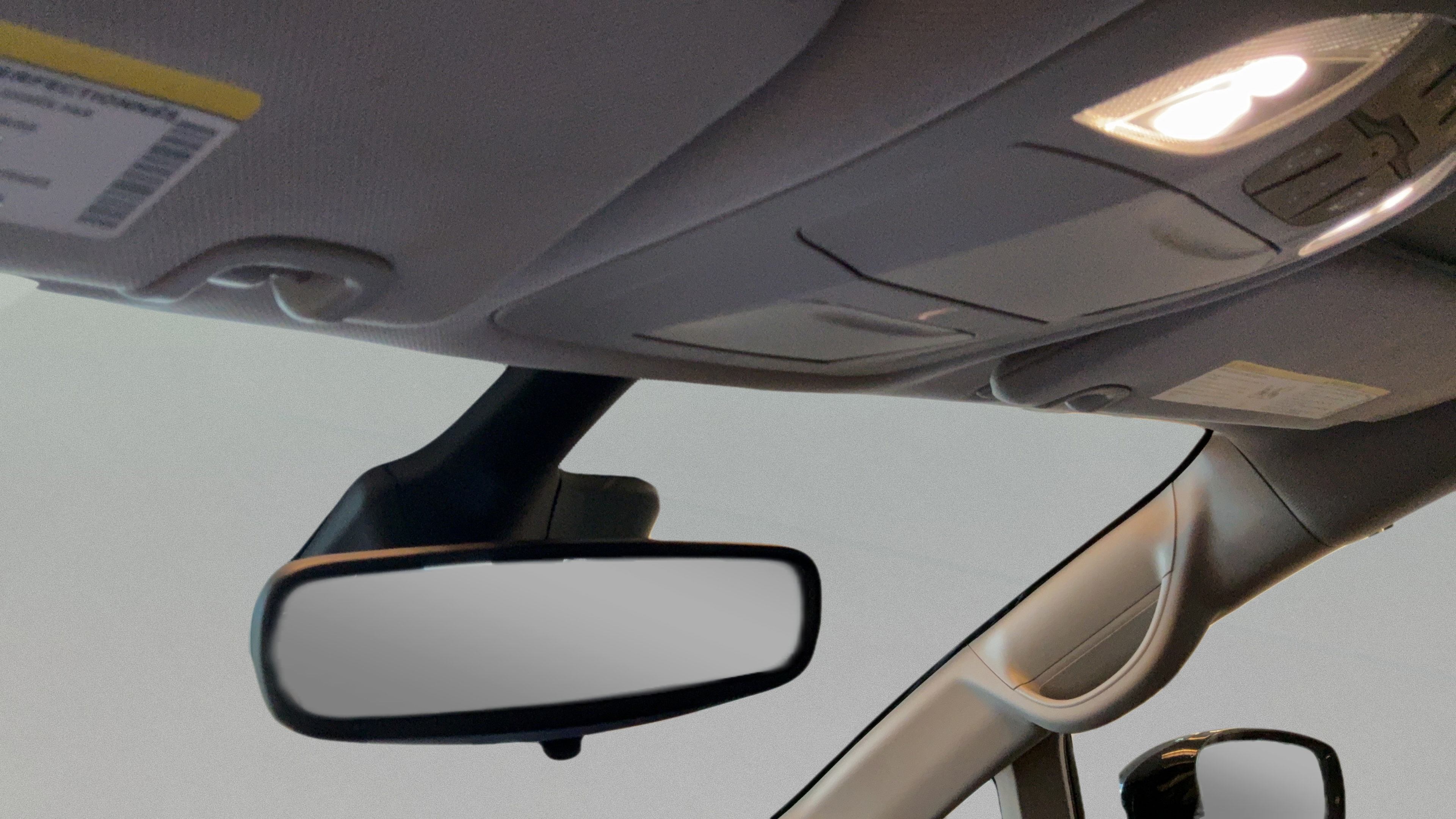 Used 2024 Chrysler Pacifica Touring-L FWD image 16