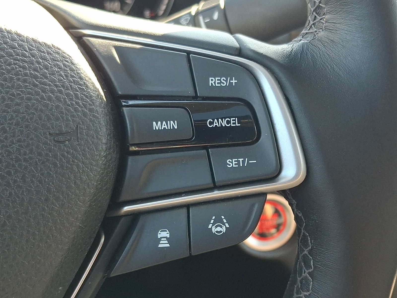 Certified 2018 Honda Accord EX-L image 22