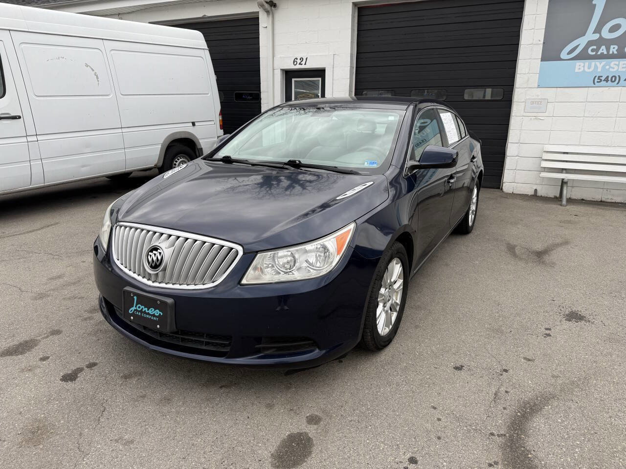 Used 2012 Buick LaCrosse FWD image 2
