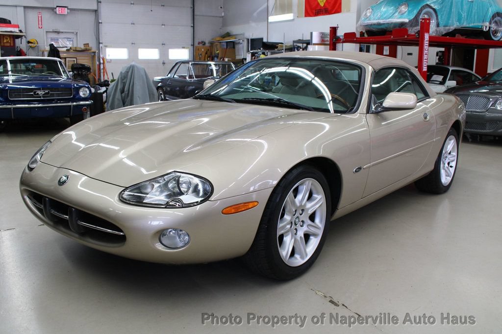 Used 2002 Jaguar XK8 Convertible RWD image 50