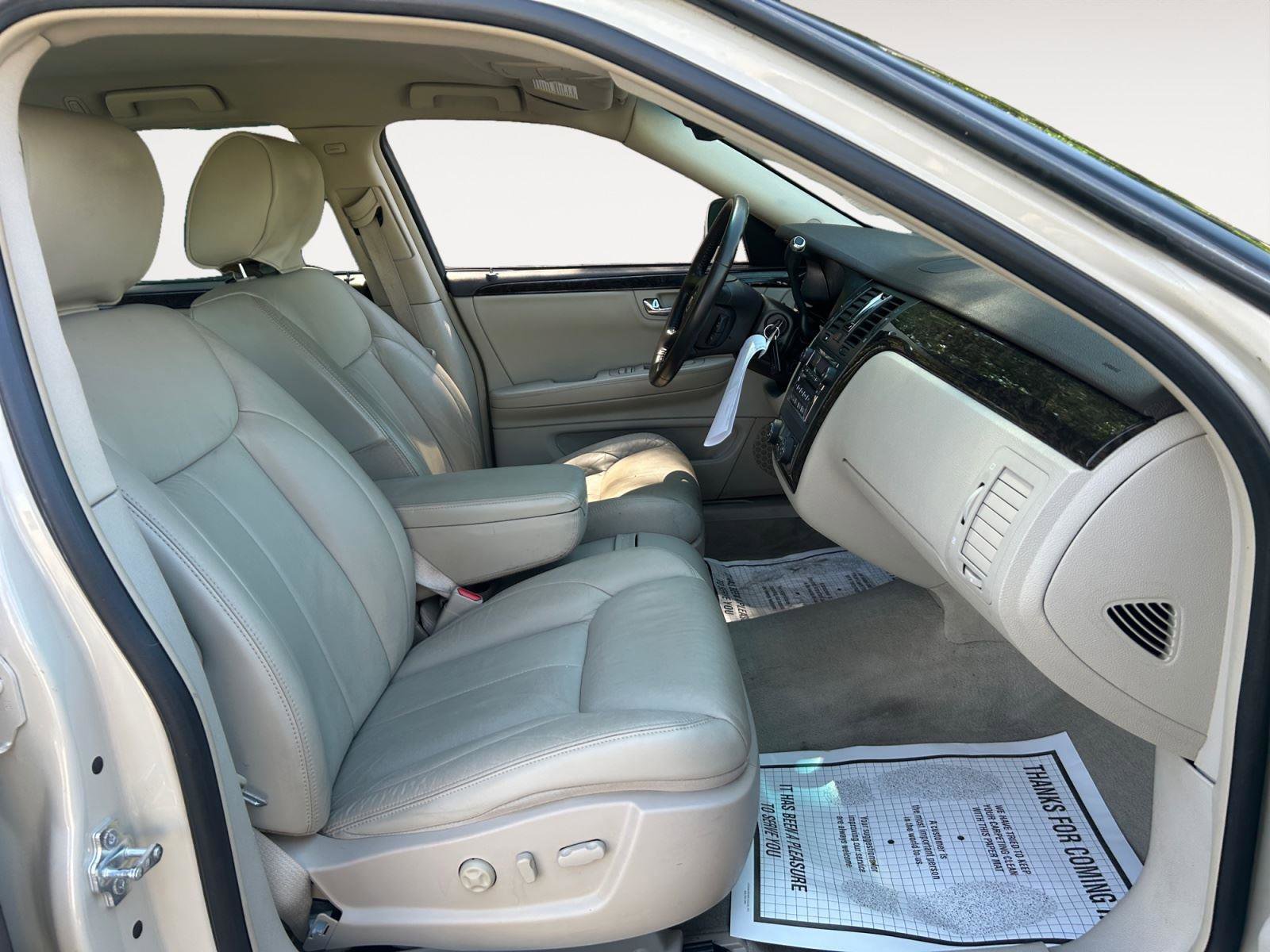 Used 2010 Cadillac DTS FWD image 15