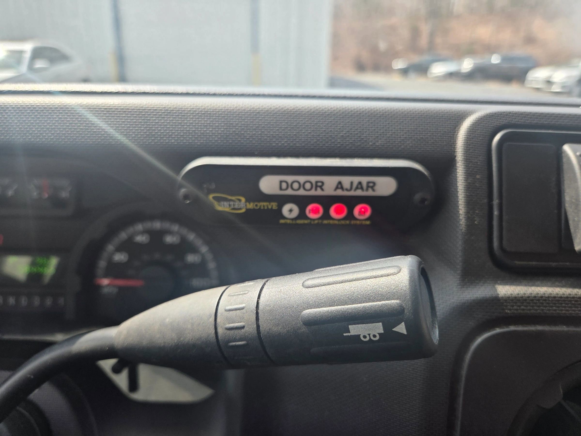 Used 2014 Ford E-350 and Econoline 350 Super Duty image 11