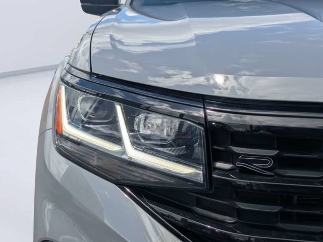 Used 2023 Volkswagen Atlas Cross Sport SEL R-Line AWD/4WD image 10