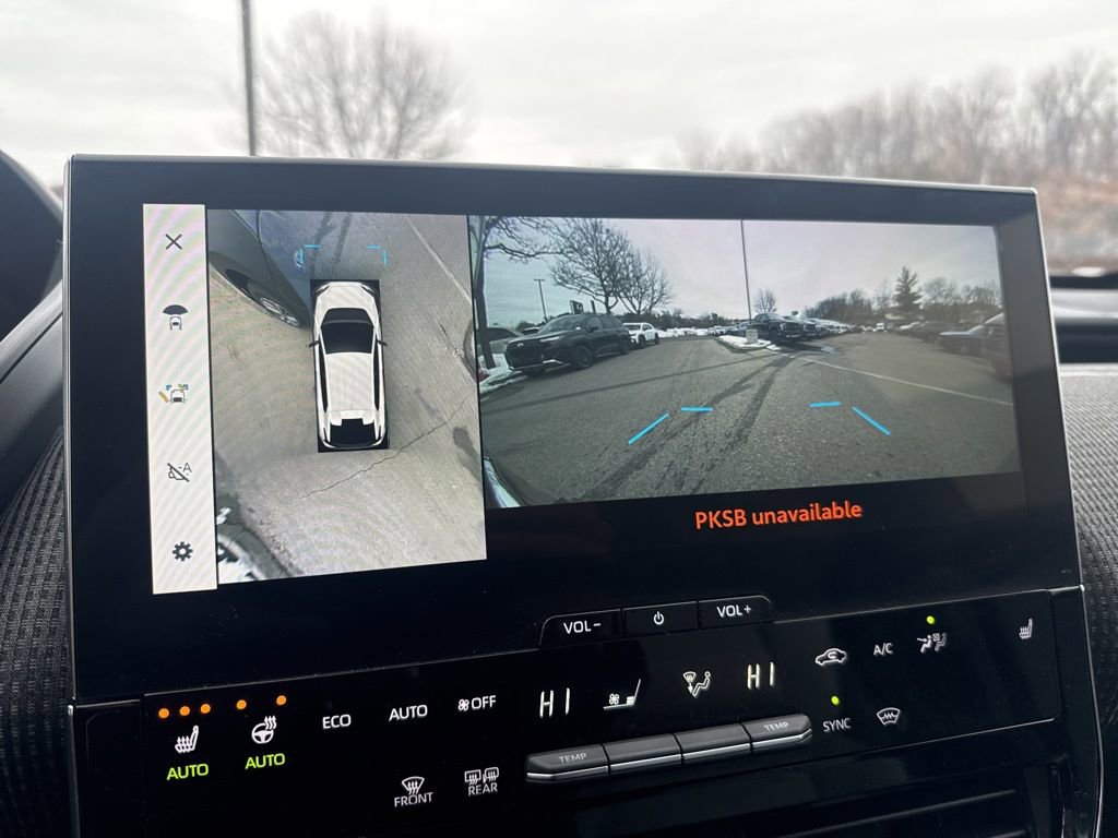 Used 2023 Subaru Solterra Limited image 14