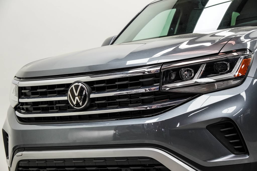 Used 2023 Volkswagen Atlas SE AWD/4WD image 2