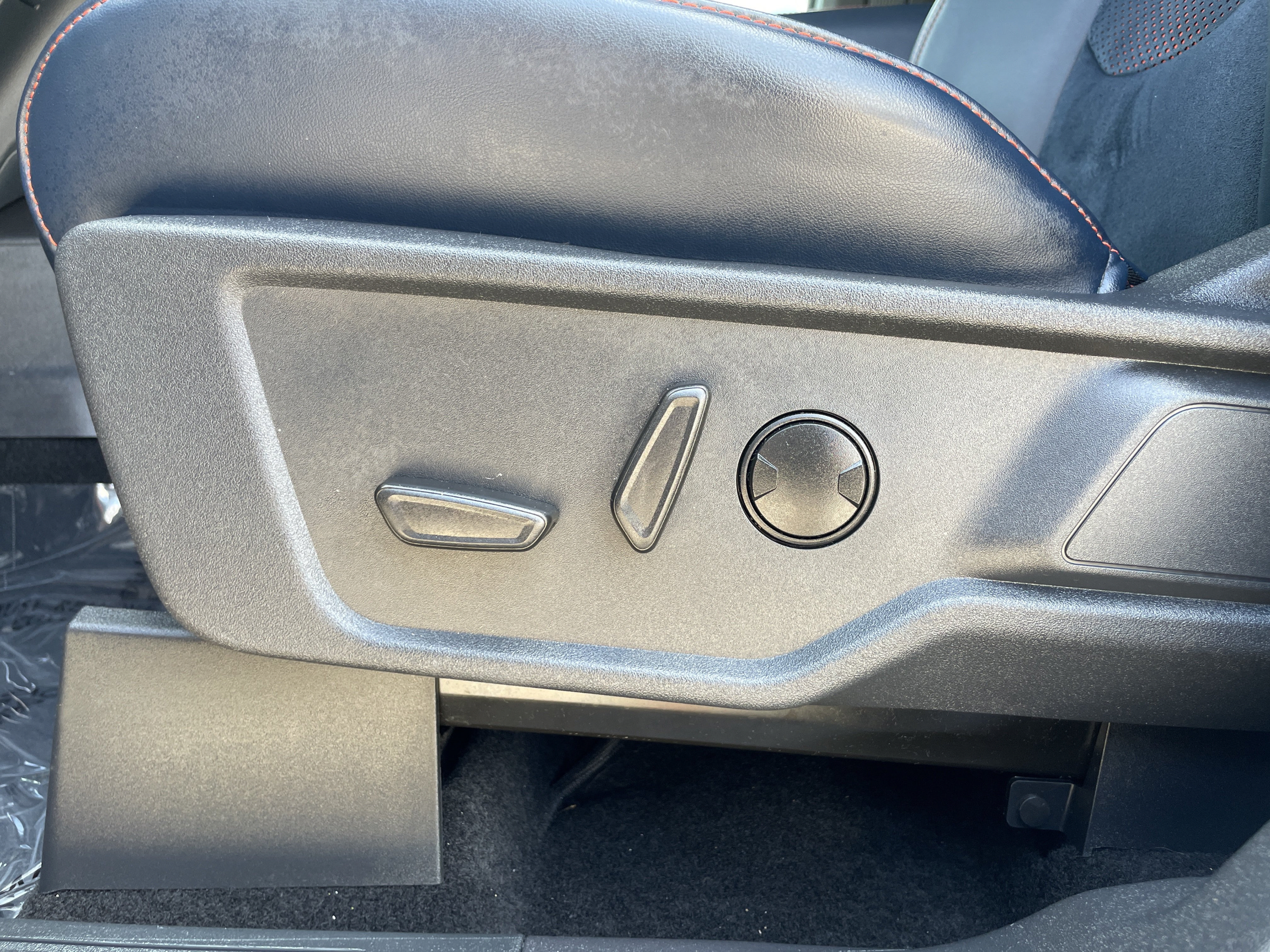 Used 2025 Ford Bronco Raptor AWD/4WD image 9