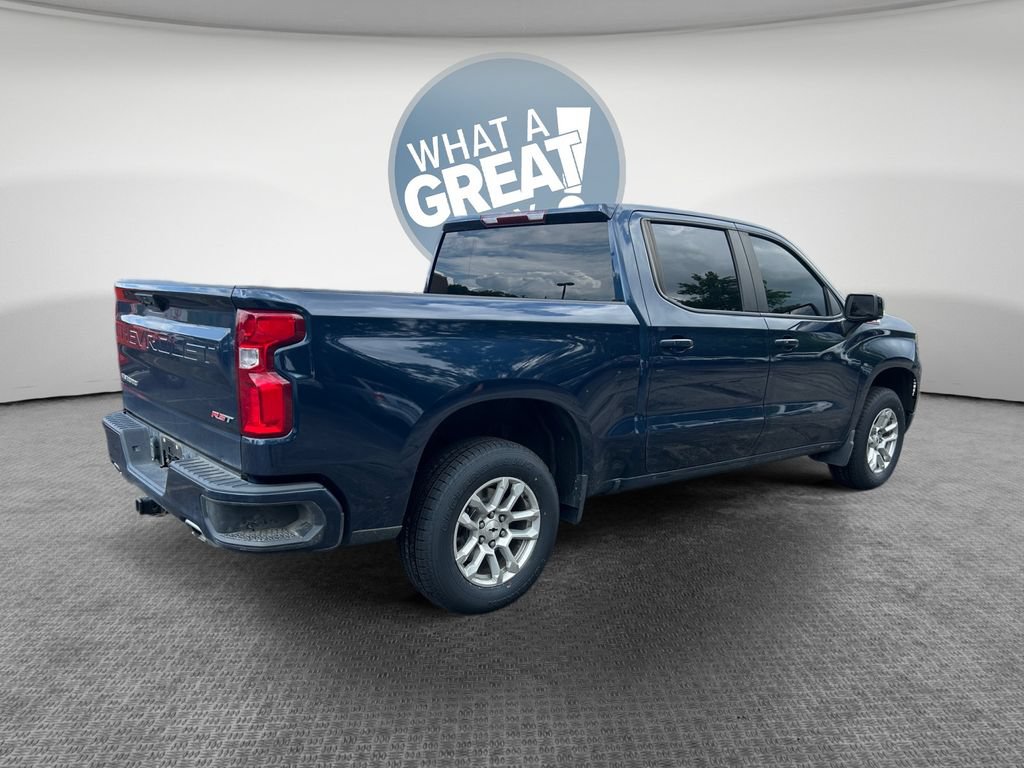 Used 2022 Chevrolet Silverado 1500 RST AWD/4WD image 3