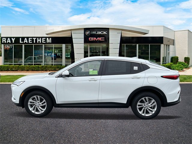 Used 2025 Buick Envista Preferred w/ Convenience I Package image 2