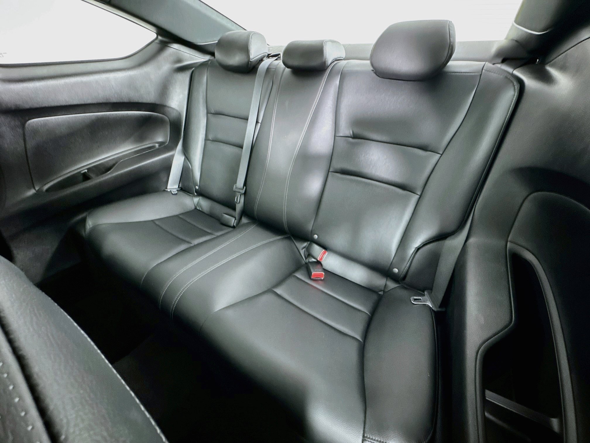 Used 2017 Honda Accord Touring image 25
