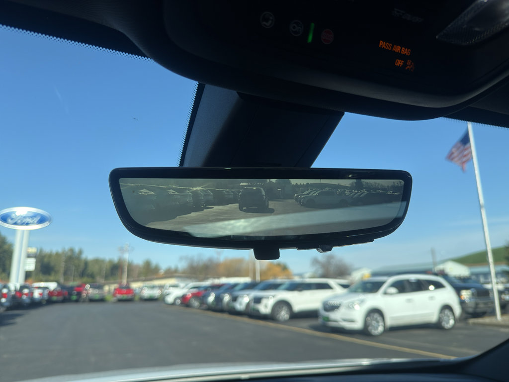 Used 2024 Chevrolet Traverse Premier w/ Redline Edition AWD/4WD image 11