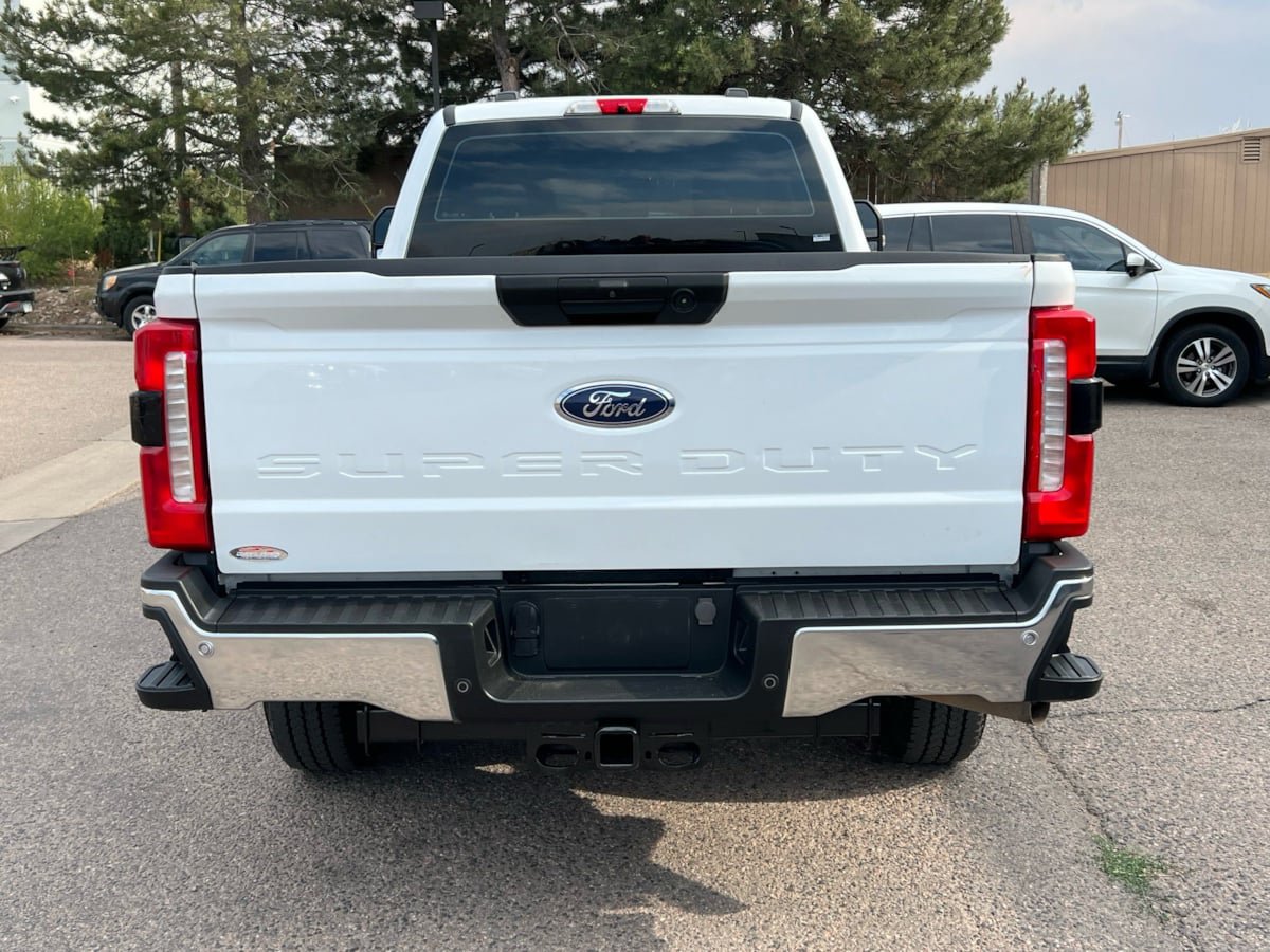 Used 2023 Ford F250 XL w/ 360-Degree Camera Package AWD/4WD image 4