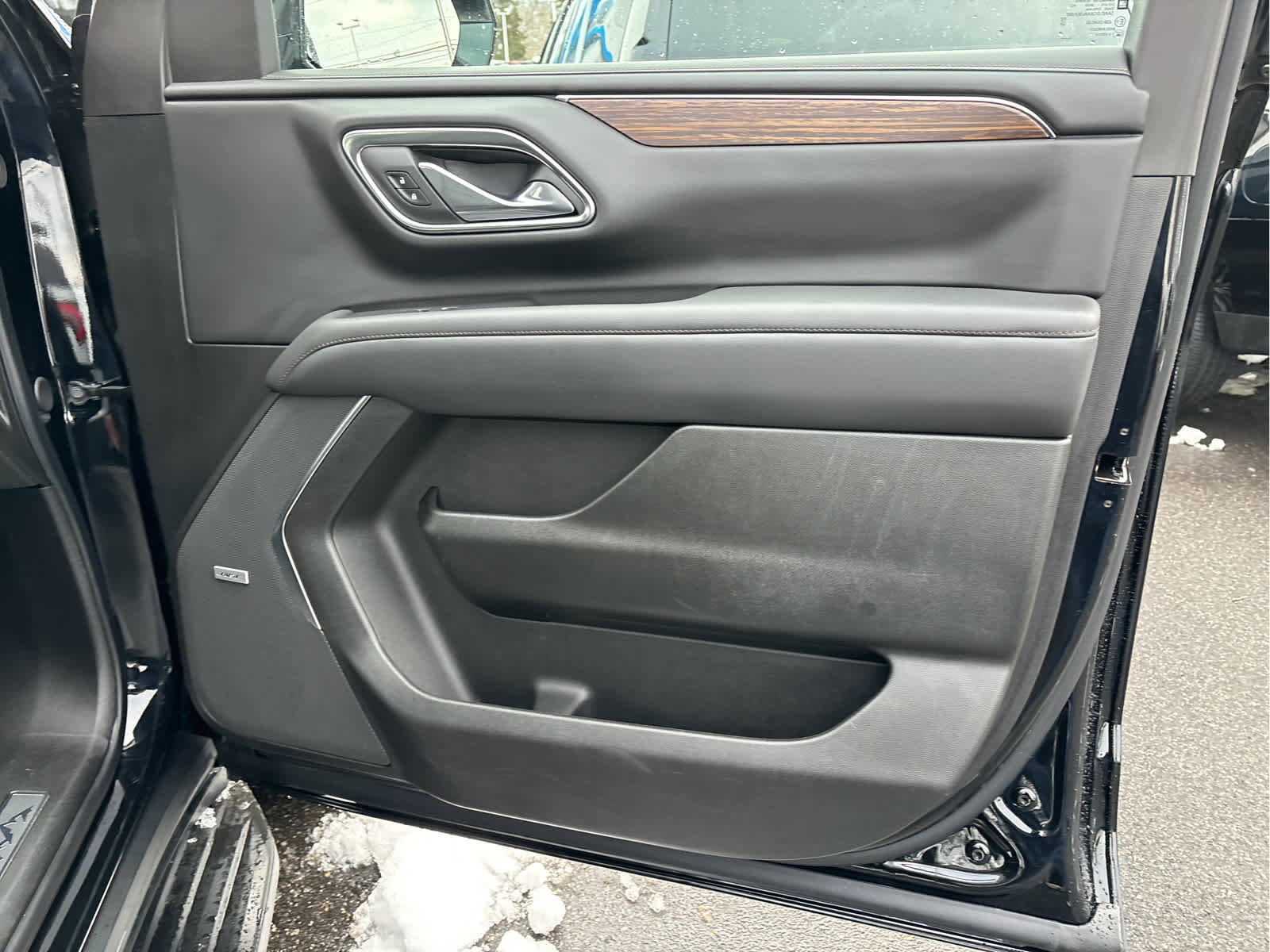 Certified 2023 Chevrolet Suburban High Country image 30