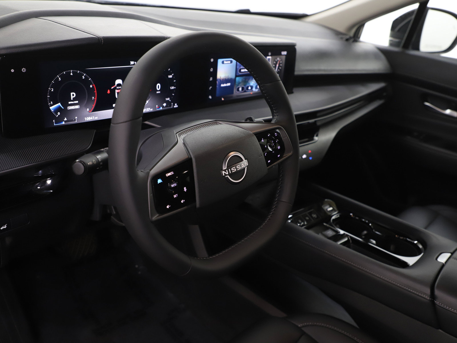 Used 2025 Nissan Murano SV AWD/4WD image 21