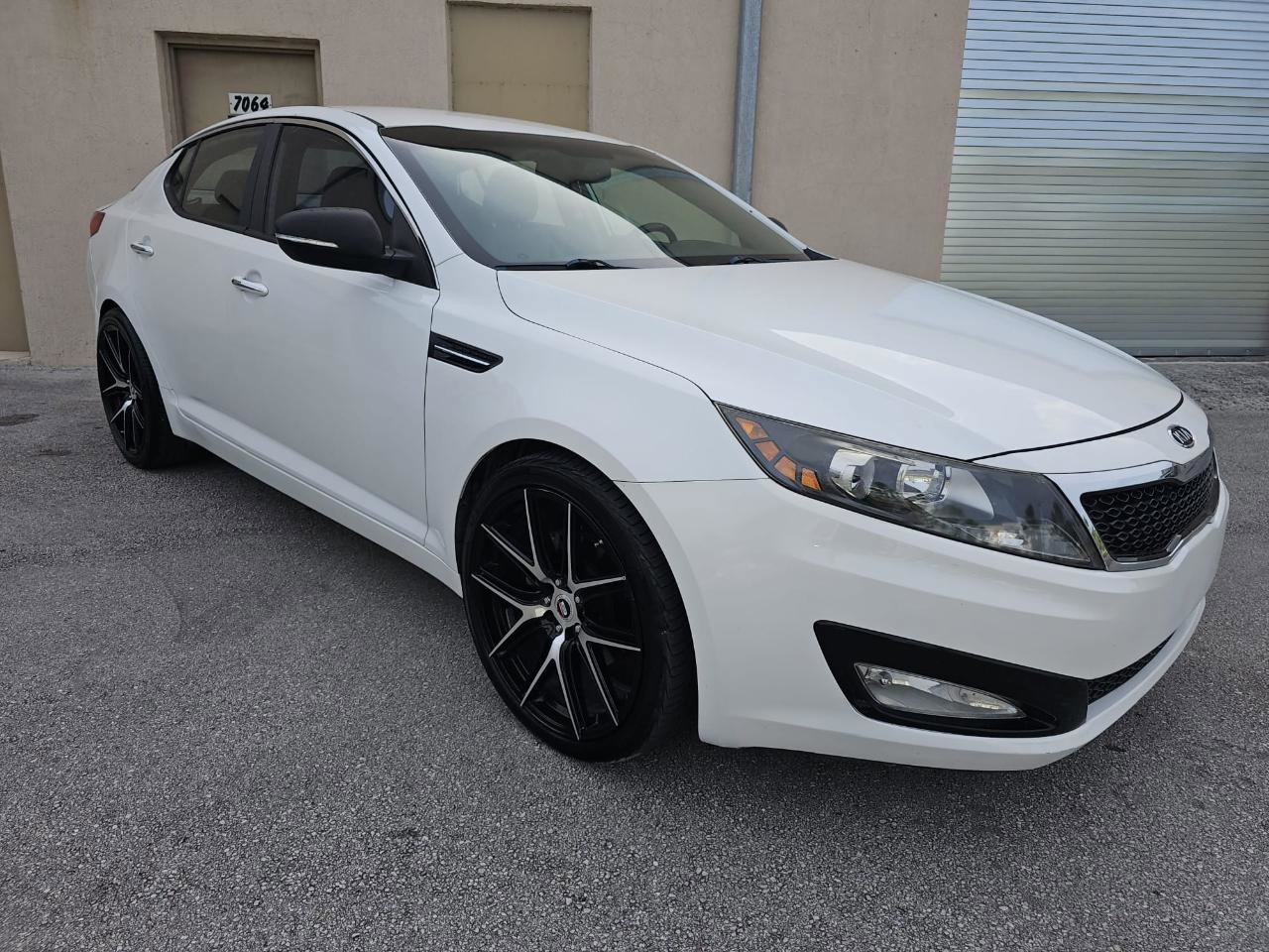 Used 2012 Kia Optima EX FWD image 13