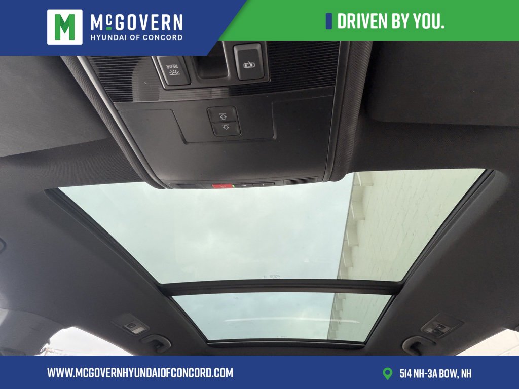 Used 2020 Volkswagen Tiguan SE R-Line w/ 3rd Row Seat Package image 10