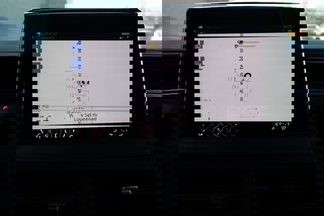 Used 2021 Chevrolet Suburban High Country image 7