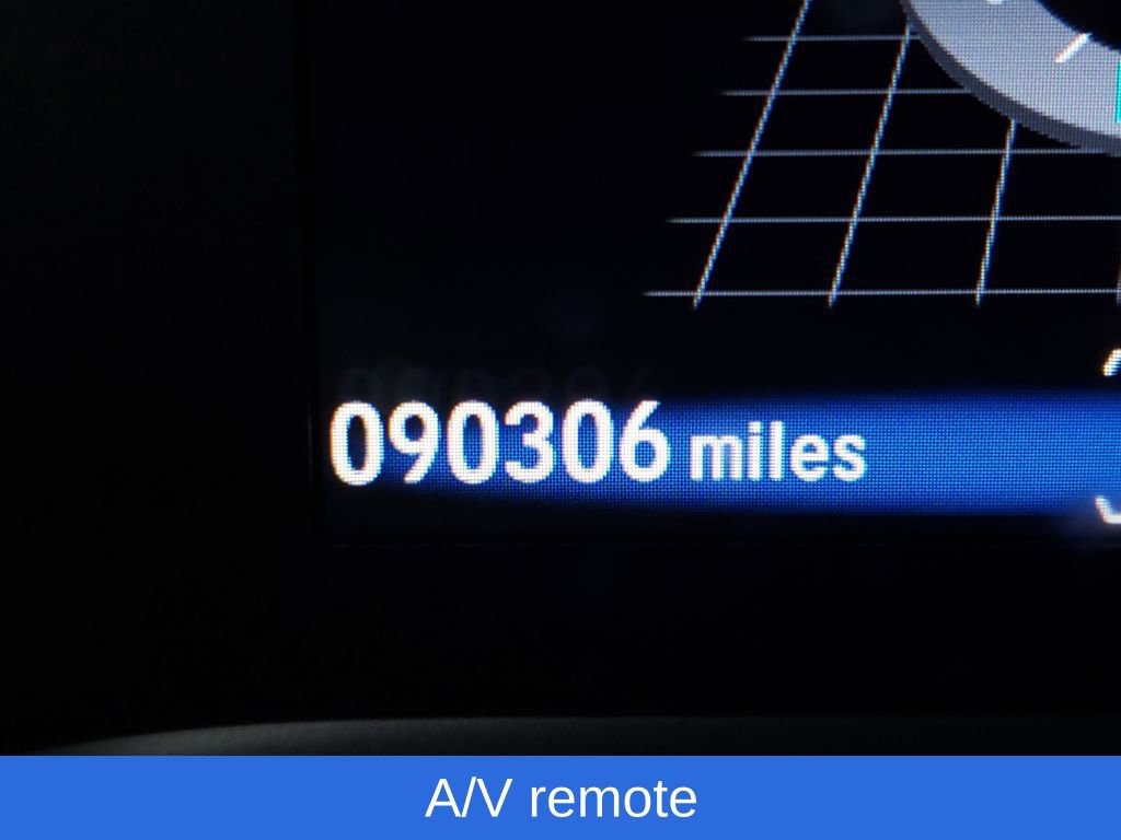 Used 2017 Honda Pilot Touring image 23