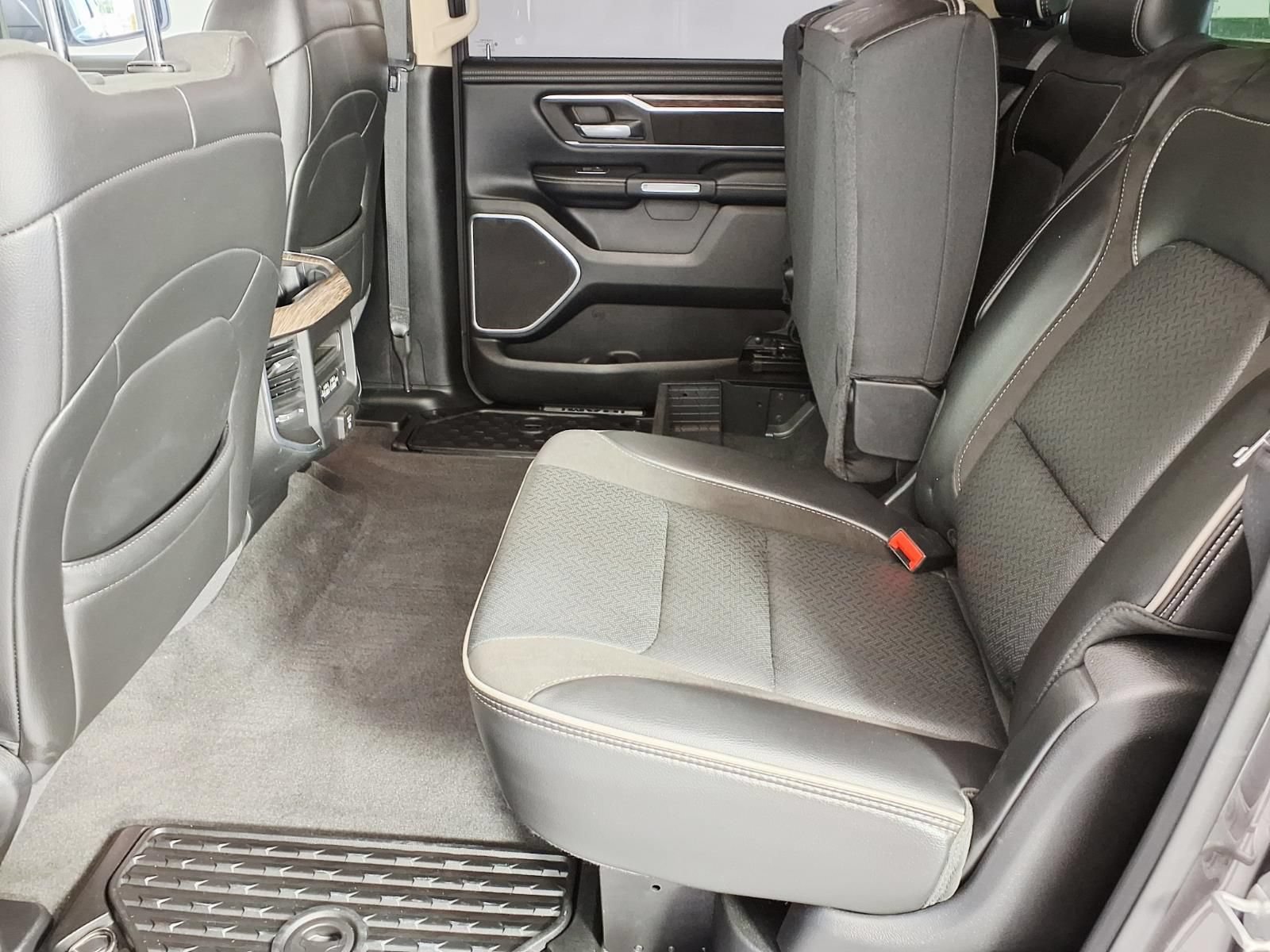 Used 2020 RAM 1500 Laramie AWD/4WD image 8