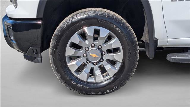 Used 2025 Chevrolet Silverado 2500 Custom w/ Custom Value Package AWD/4WD image 27