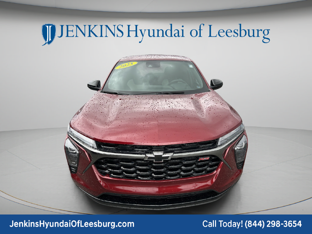 Used 2025 Chevrolet Trax RS w/ Driver Confidence Package FWD image 12