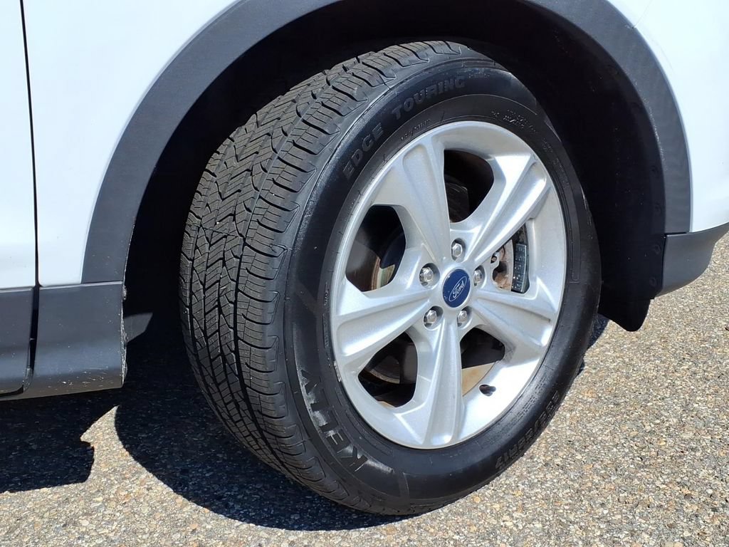 Used 2015 Ford Escape SE AWD/4WD image 9