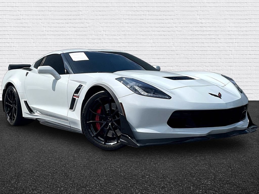 Used 2019 Chevrolet Corvette Grand Sport RWD image 3