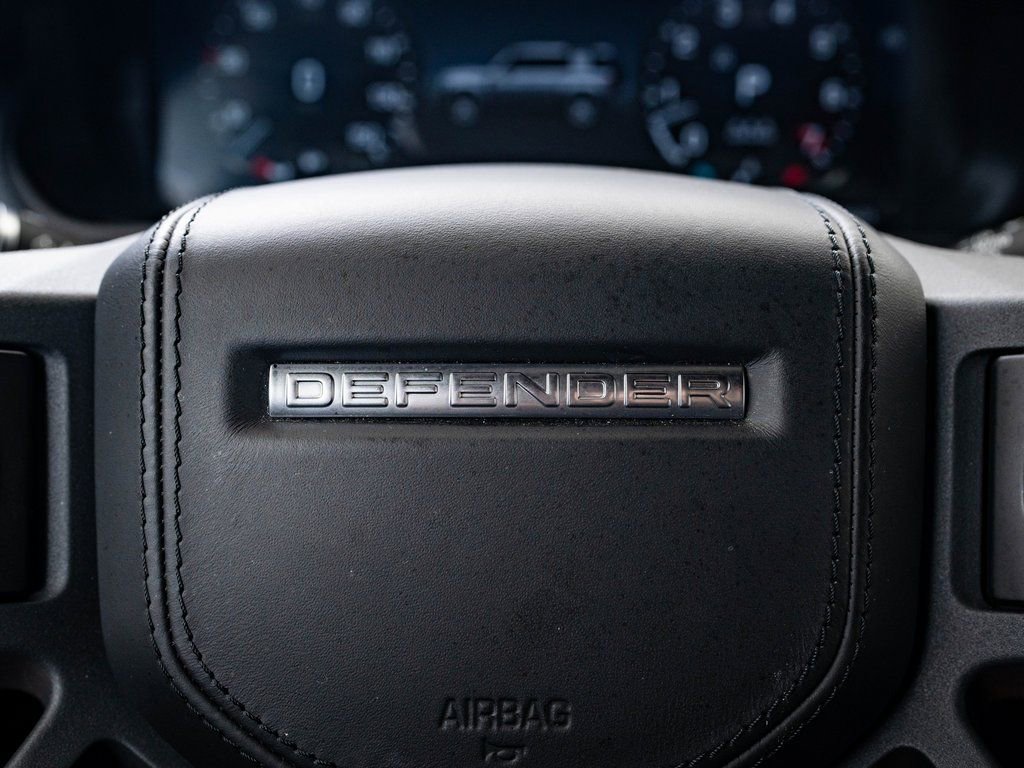 Used 2021 Land Rover Defender 110 X-Dynamic HSE AWD/4WD image 26