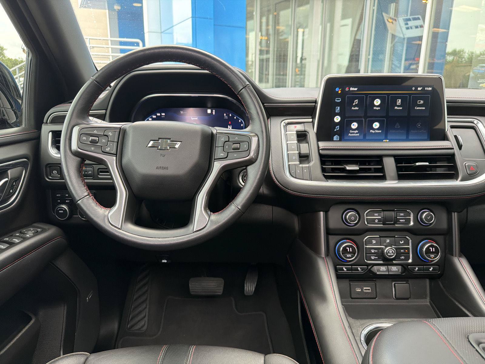 Used 2022 Chevrolet Suburban RST w/ Luxury Package AWD/4WD image 17