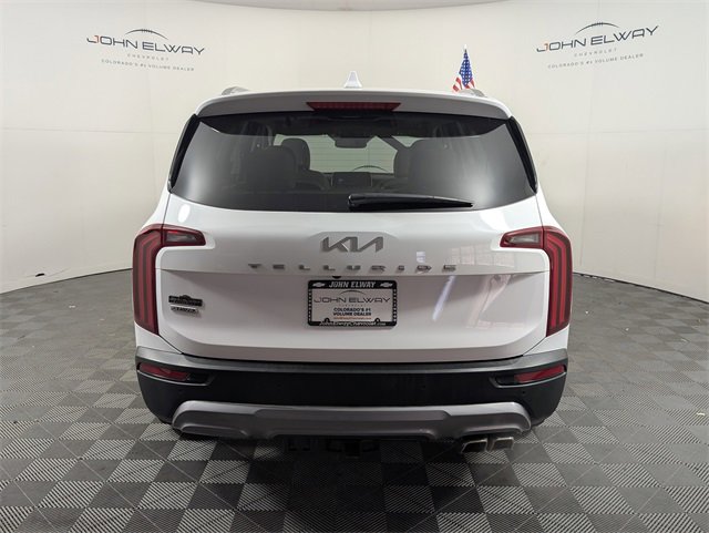Used 2022 Kia Telluride SX w/ SX Prestige Package image 4