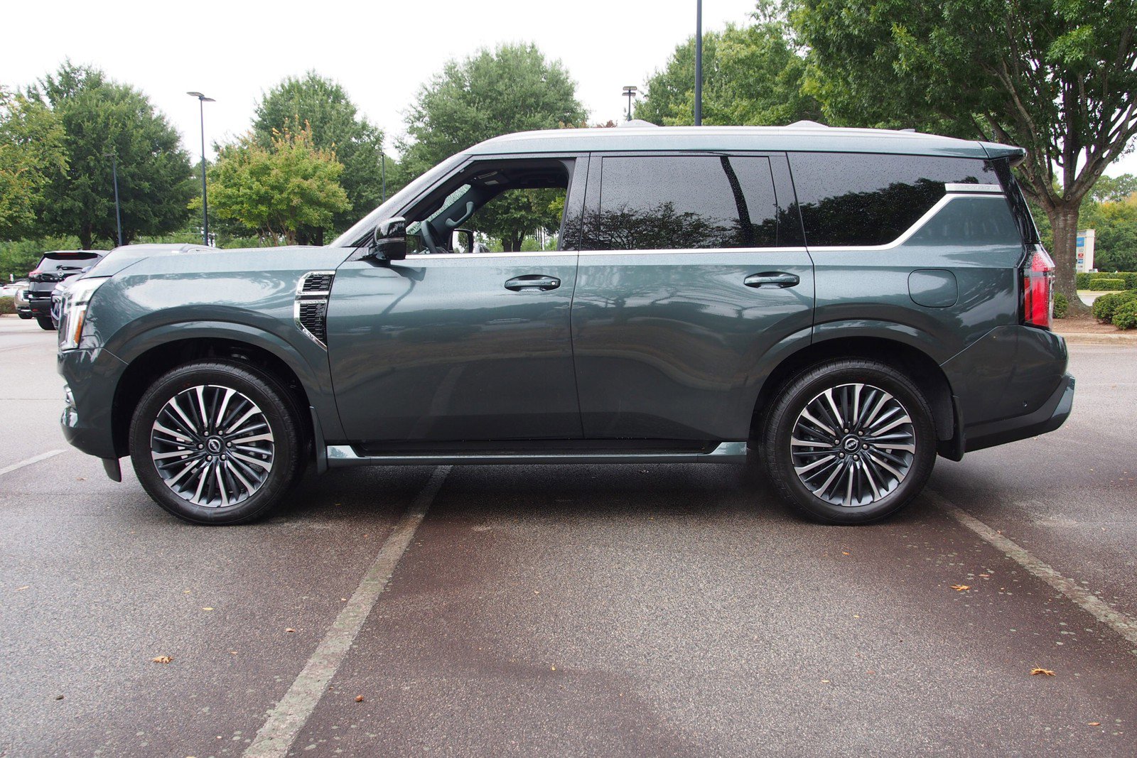 New 2026 Nissan Armada Platinum Reserve image 4