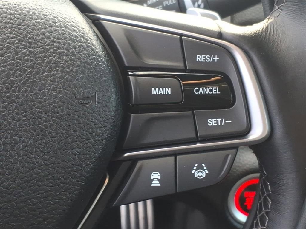 Used 2018 Honda Accord Sport image 11