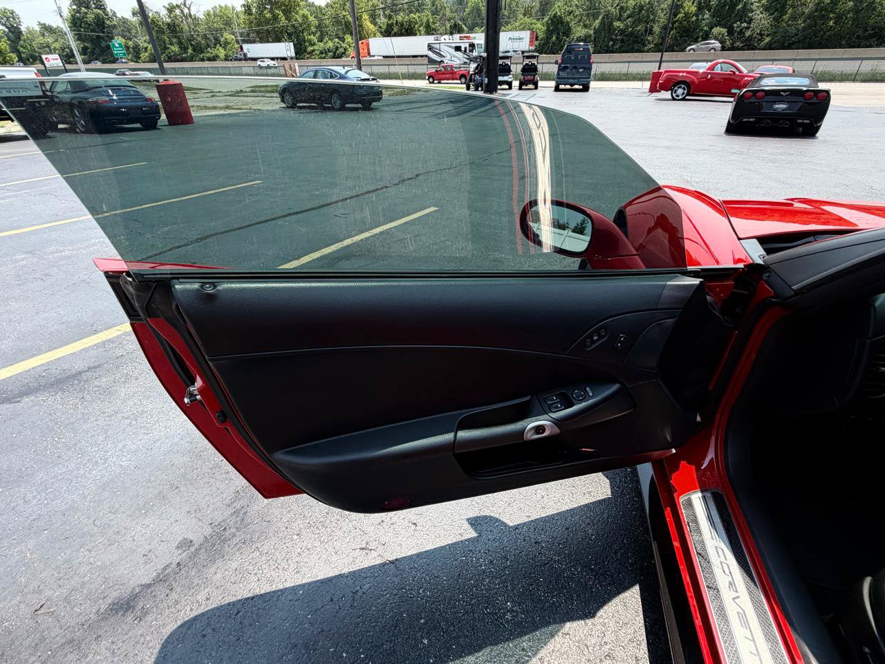 Used 2008 Chevrolet Corvette Z06 w/ Preferred Equipment Group RWD image 15