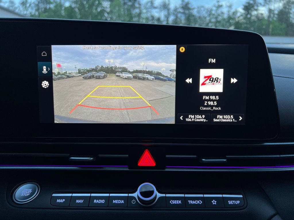 Used 2024 Hyundai Elantra SEL w/ Convenience Package image 17