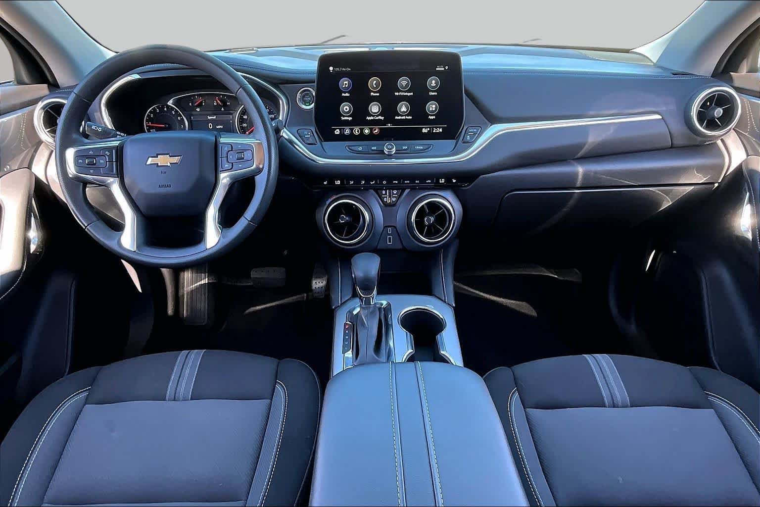 Used 2025 Chevrolet Blazer LT FWD image 14