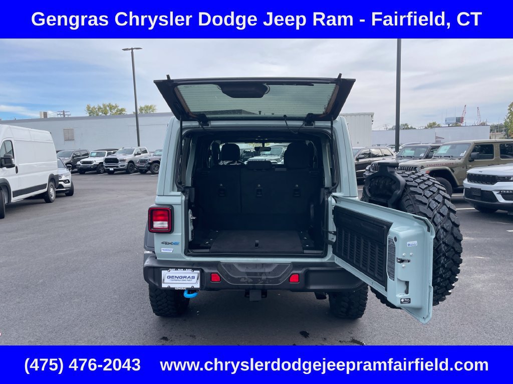 Certified 2023 Jeep Wrangler Unlimited w/ Sun & Screen Package AWD/4WD image 30
