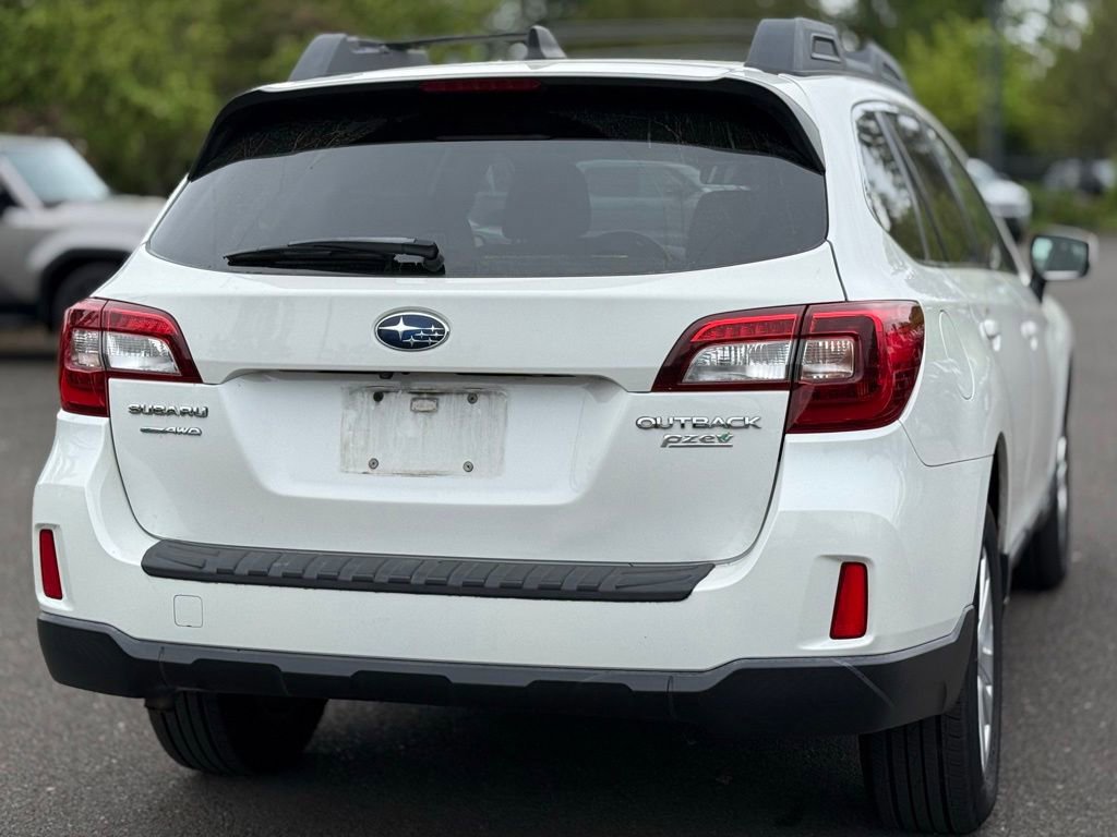 Used 2017 Subaru Outback 2.5i Premium AWD/4WD image 5