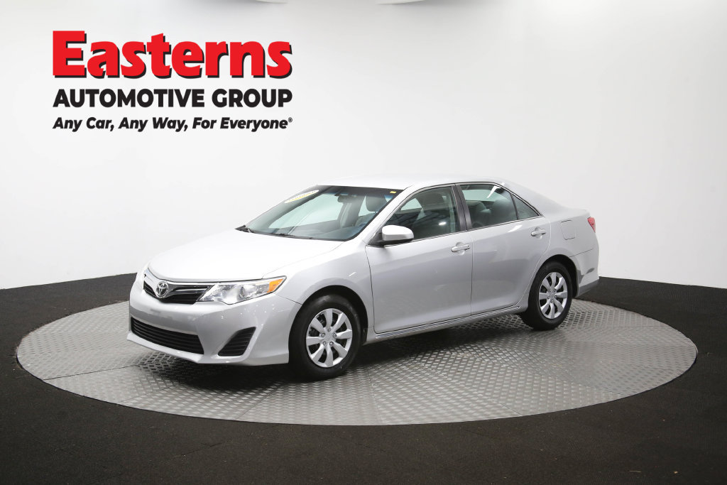 Used 2014 Toyota Camry LE FWD image 57
