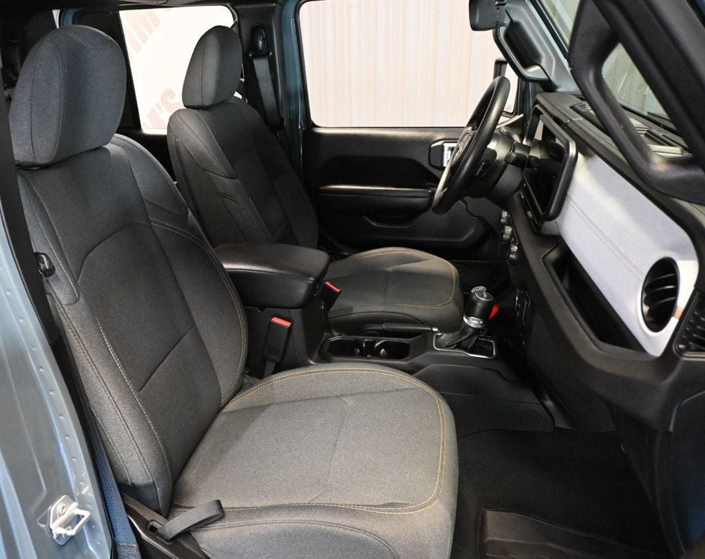 Used 2024 Jeep Gladiator Sport AWD/4WD image 20