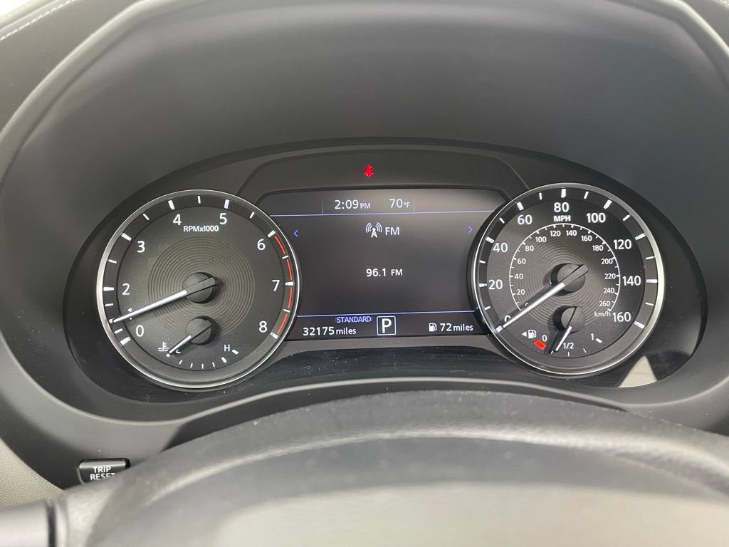 Used 2023 INFINITI QX50 Luxe AWD/4WD image 32