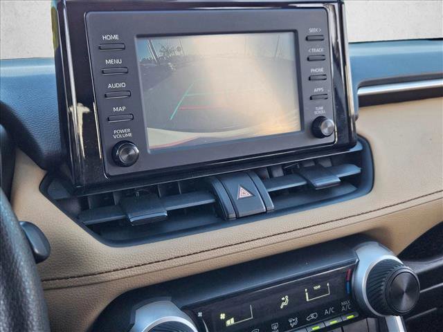 Used 2019 Toyota RAV4 LE image 14