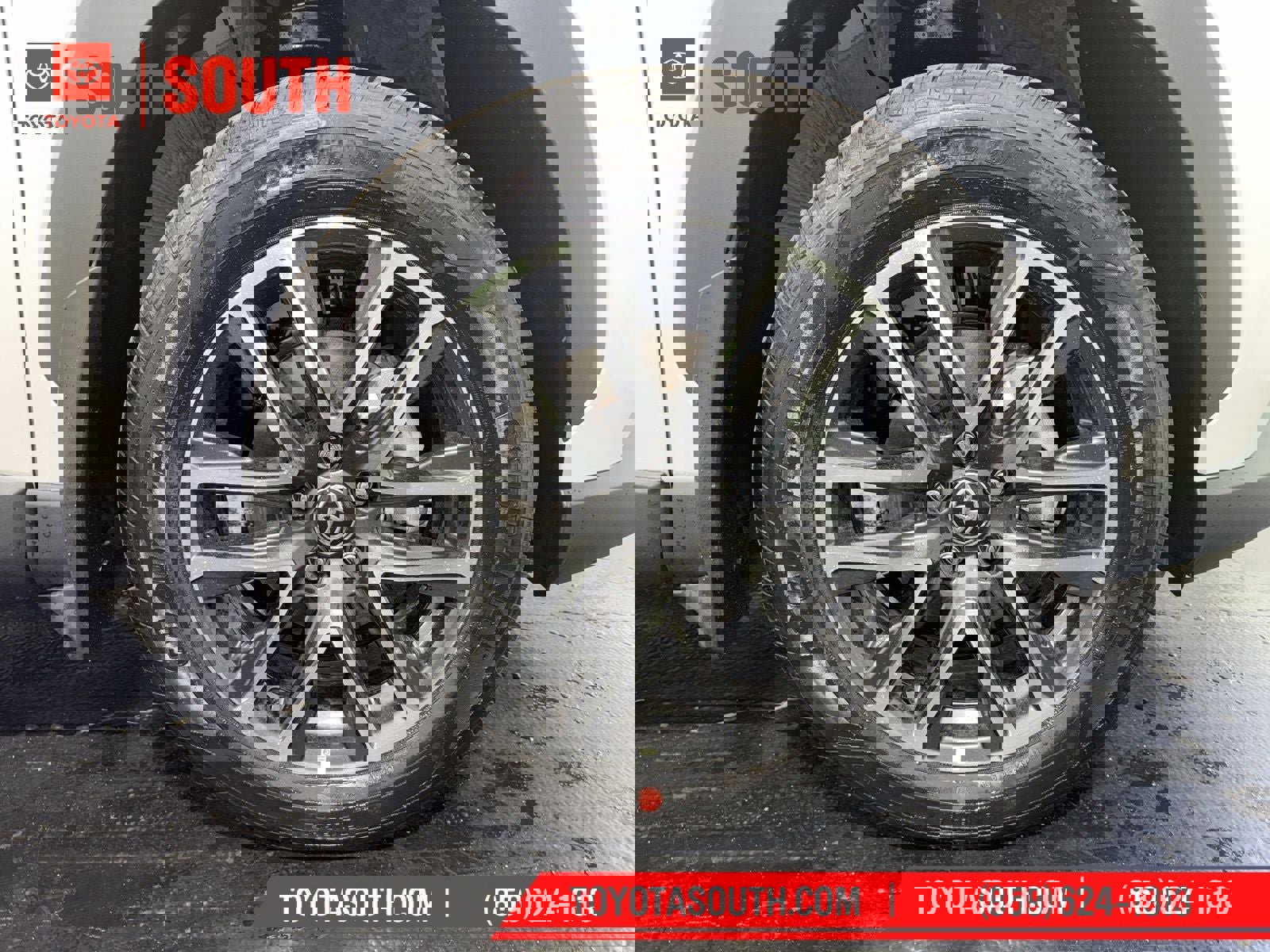 New 2026 Toyota Corolla Cross XLE w/ Convenience Package image 9