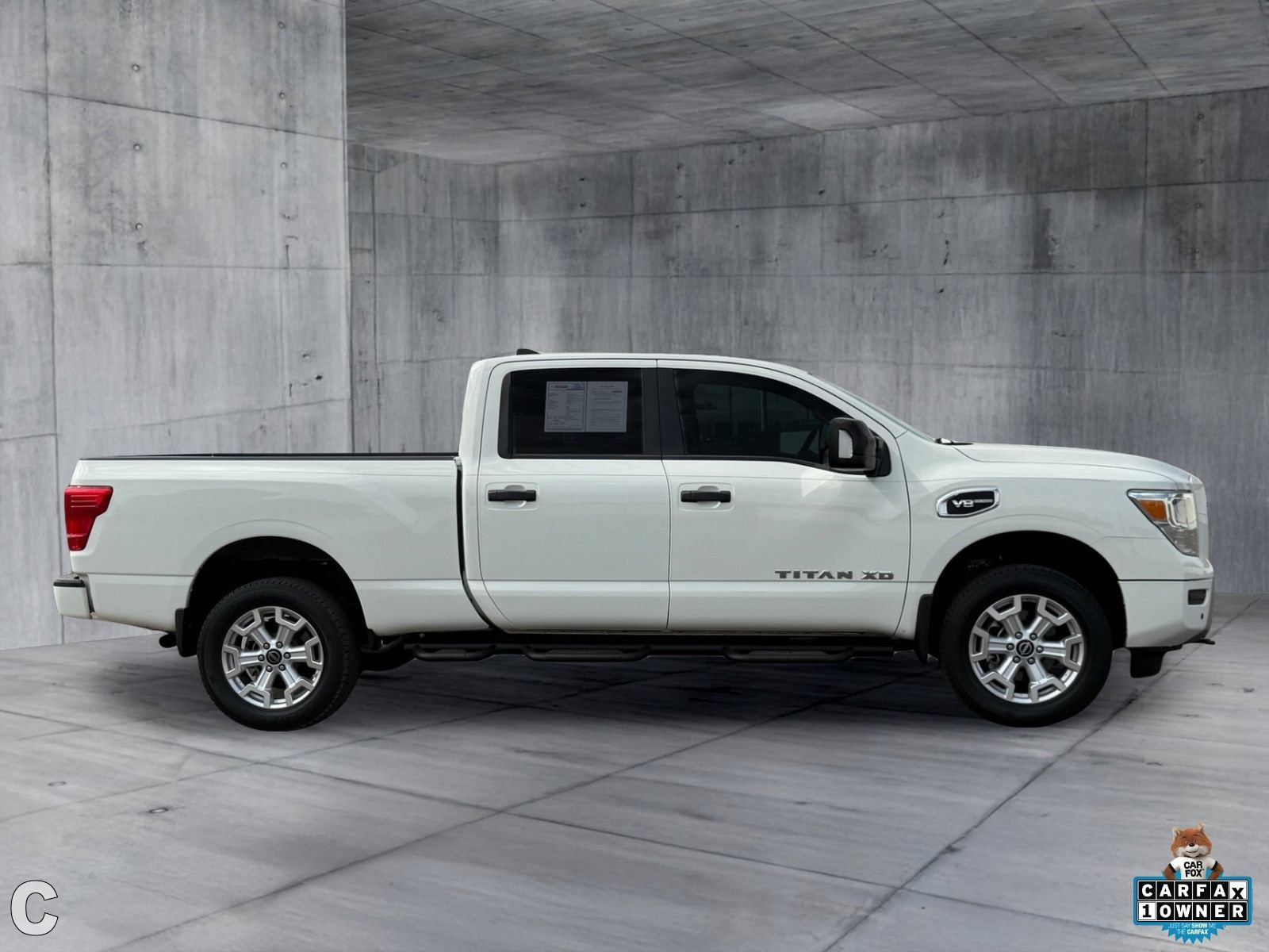 Used 2024 Nissan Titan SV w/ SV Convenience Package AWD/4WD image 8