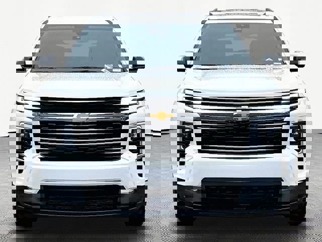 New 2026 Chevrolet Traverse LT w/ Sun and Wheel Package image 2