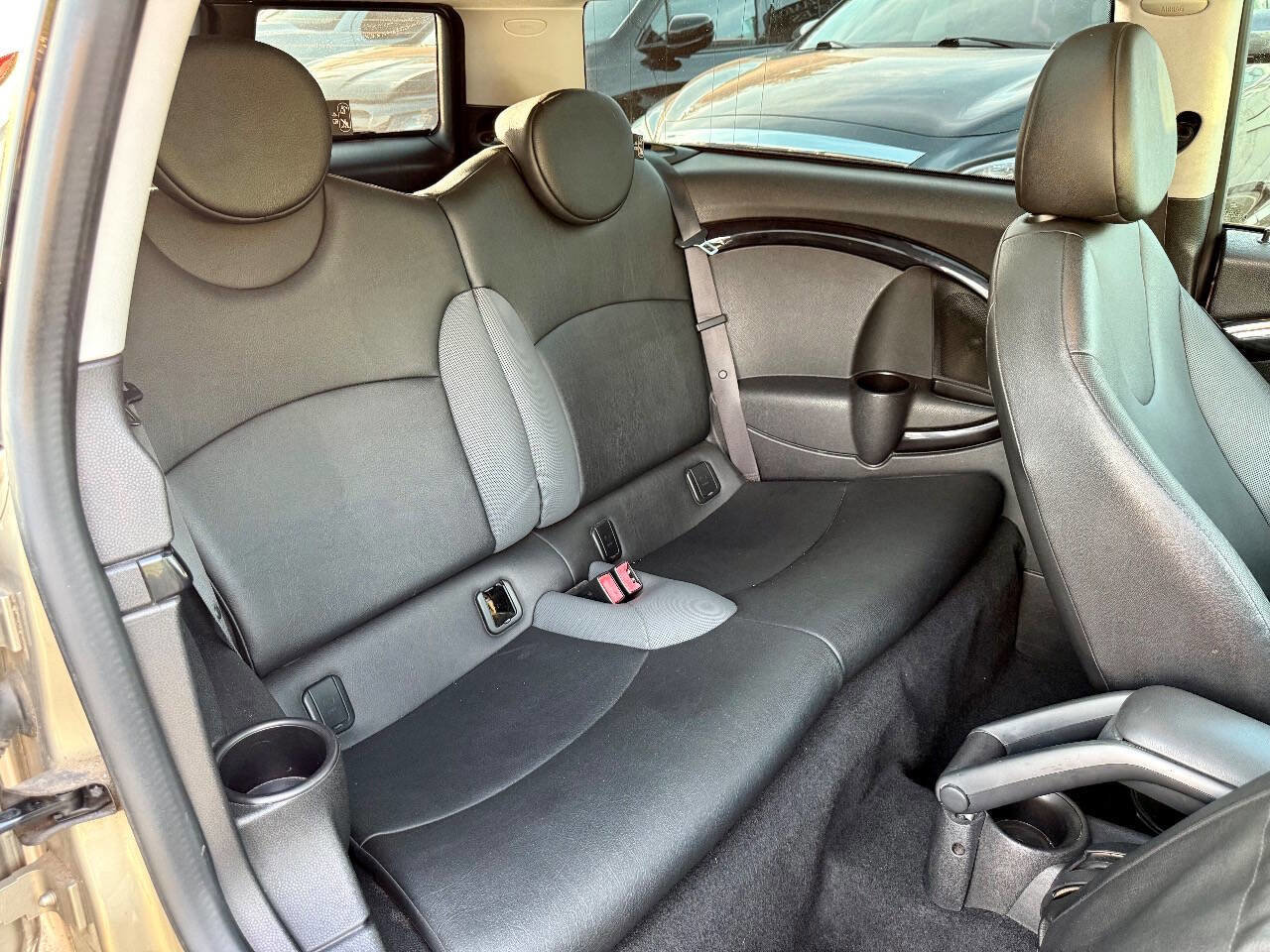 Used 2009 MINI Cooper Clubman Hardtop image 17